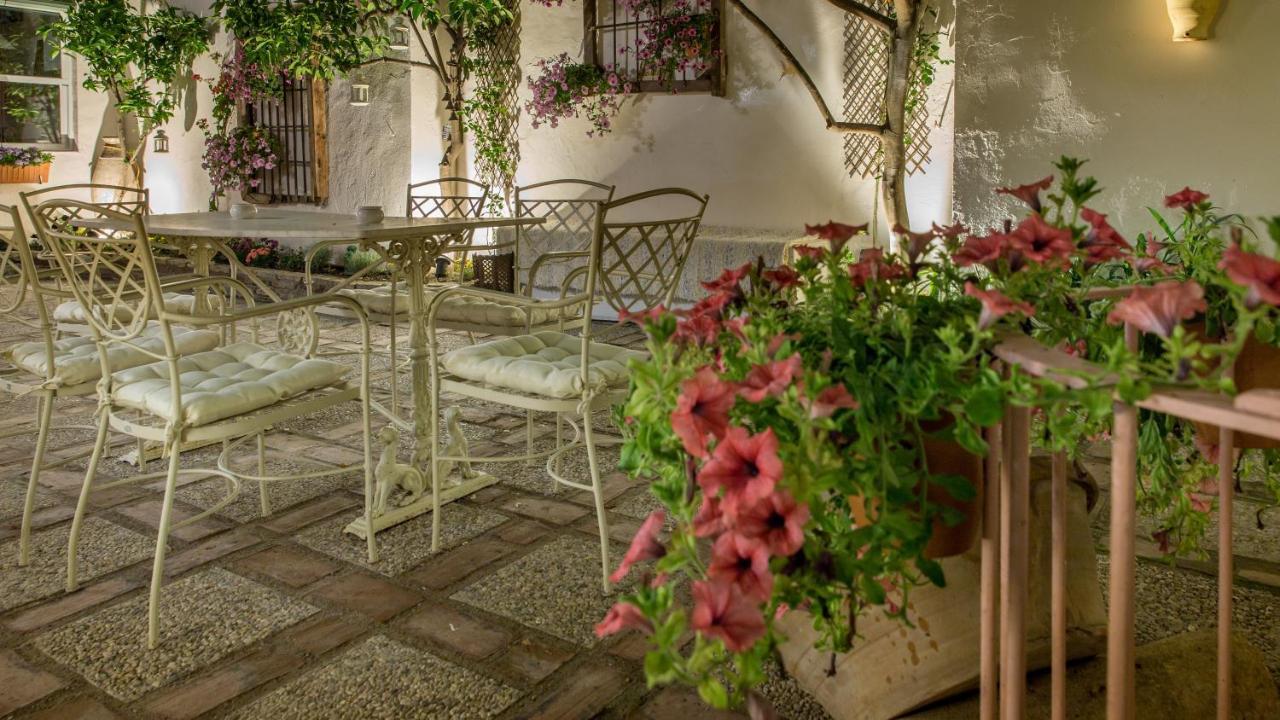 Patio Marquez Bed & Breakfast กอร์โดบา ภายนอก รูปภาพ